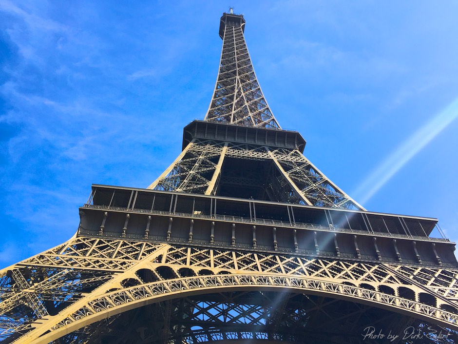Napoleon Hotel Paris - Der Eiffelturm ist nicht weit entfernt
