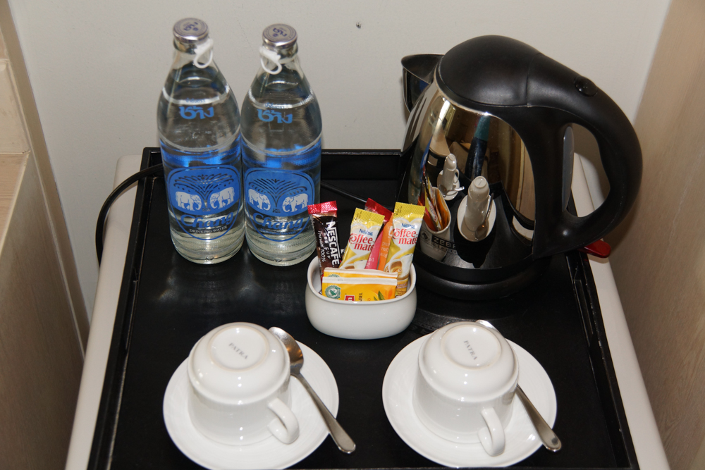 HI Residence Bangkok -Tee Kaffee und Wasser kostenlos