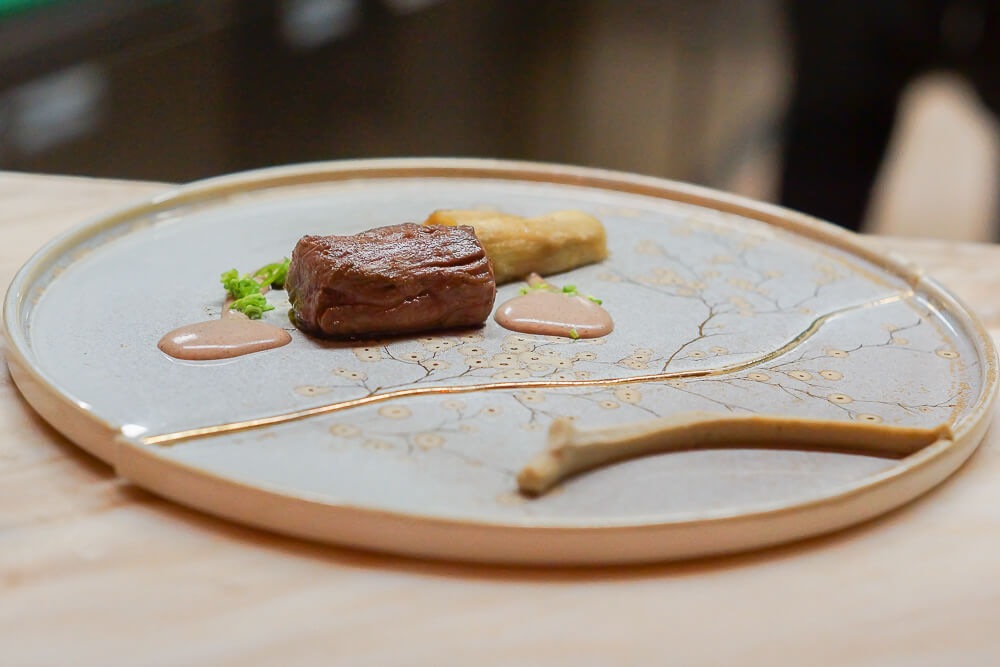 Twins Restaurant Moskau - Wildfilet und Wildknochen