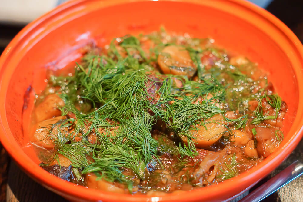 Nofar Restaurant Moskau - Kaninchen-Tajine
