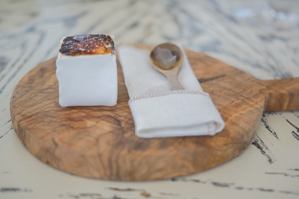 White Rabbit Moskau - Swan Livers ryazhenka and Antonovka apple Paste 2