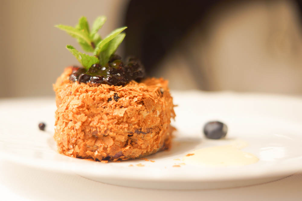 Grand-Café Dr. Zhivago - Blaubeerkuchen, Signature Dessert