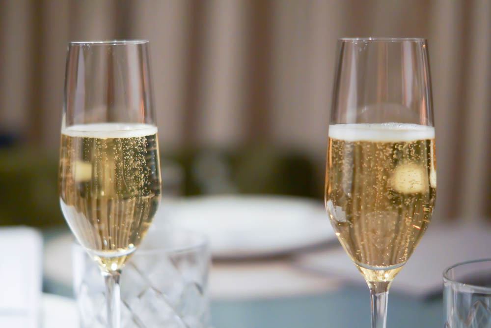 The Repa Restaurant - Champagner