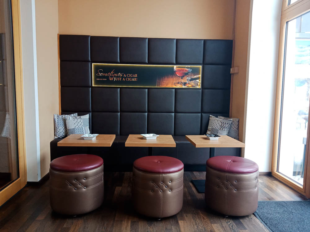 Waldhotel National in Arosa - Zigarrenlounge