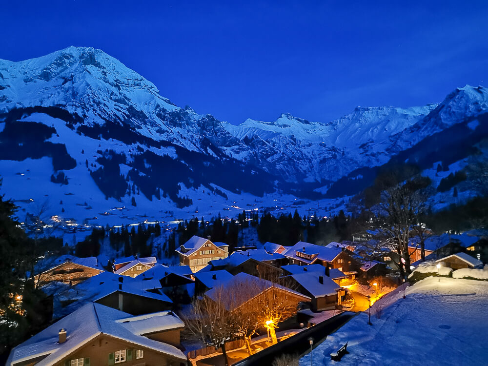 Adelboden bei Nacht