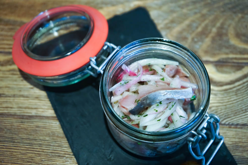 Kamchatka local Kitchen, Petropawlowsk - grandioser Heringssalat