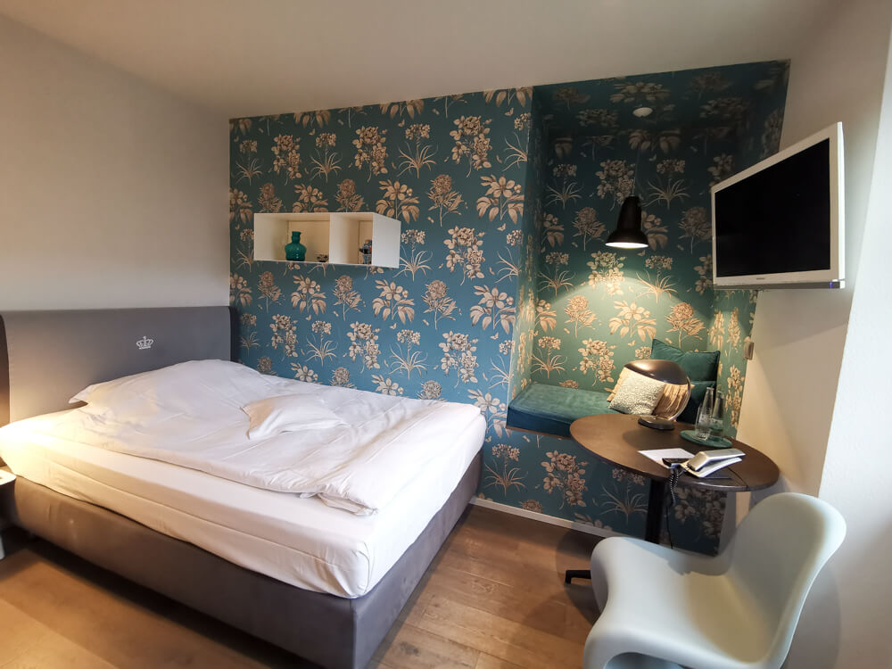 Hotel & Restaurant Krone, Weil am Rhein - stilvolle Zimmer im Altbau