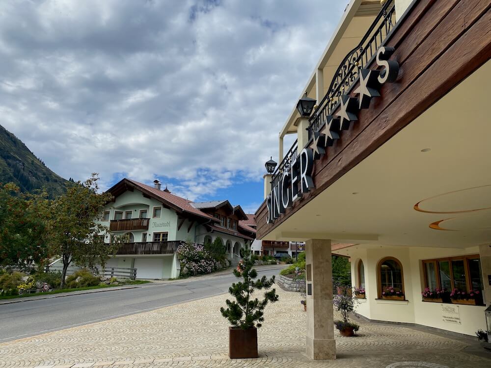Hotel Singer, Berwang - Sicht aufs Dorf